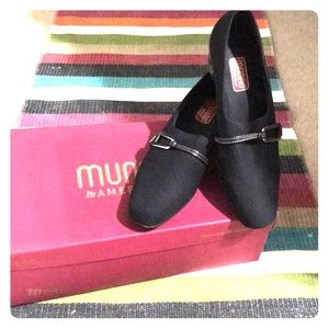 MUNRO black pumps